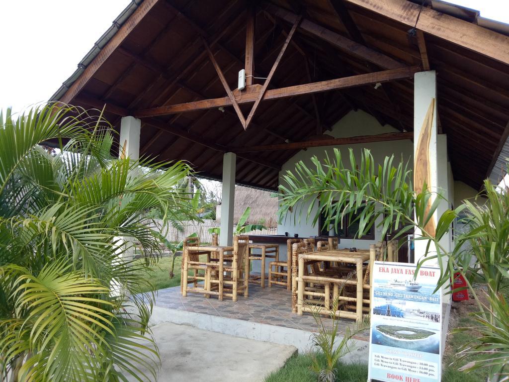Отель Rose Bungalow Pemenang Экстерьер фото